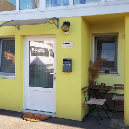 Apartamento Helena Trzin Exterior foto