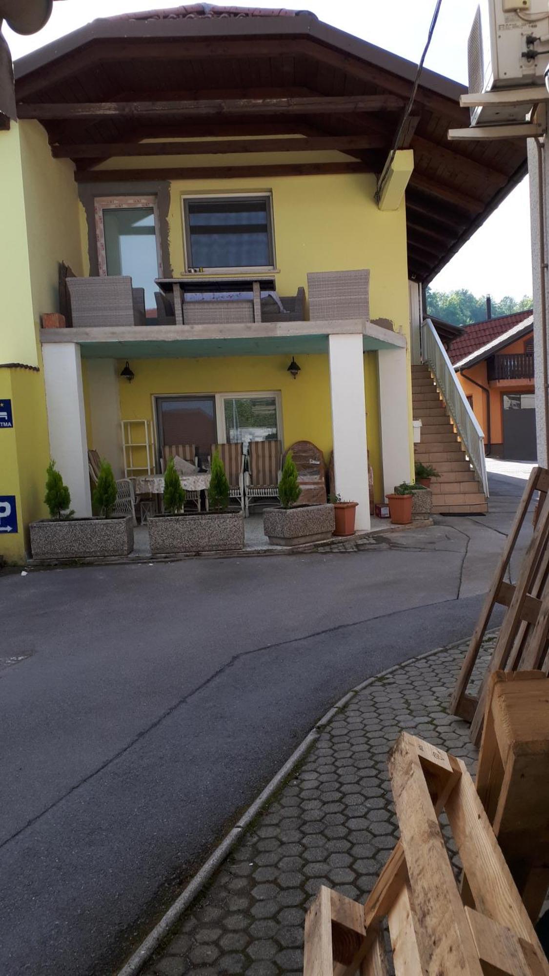 Apartamento Helena Trzin Exterior foto