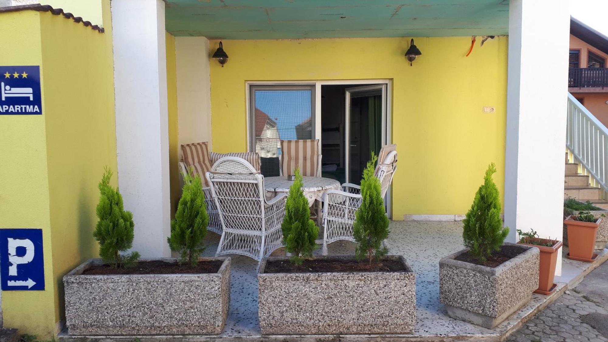 Apartamento Helena Trzin Exterior foto